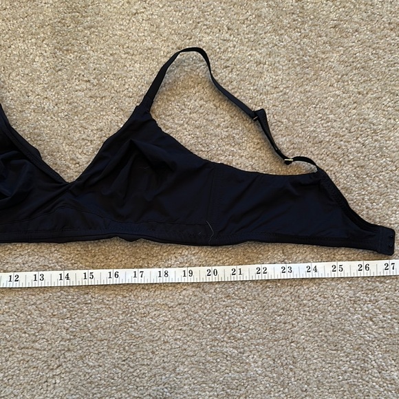 Huit Paris Black Scoop Neck Bra Wireless in Black Women’s 36B - Picture 4 of 4